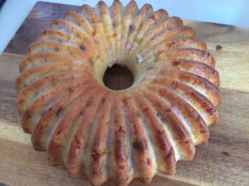 Cake salé bacon, fêta, graines de courges